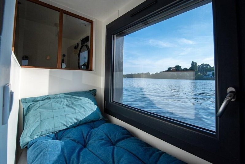 Péniche Carpe Diem La Rivière House, Nantes, France