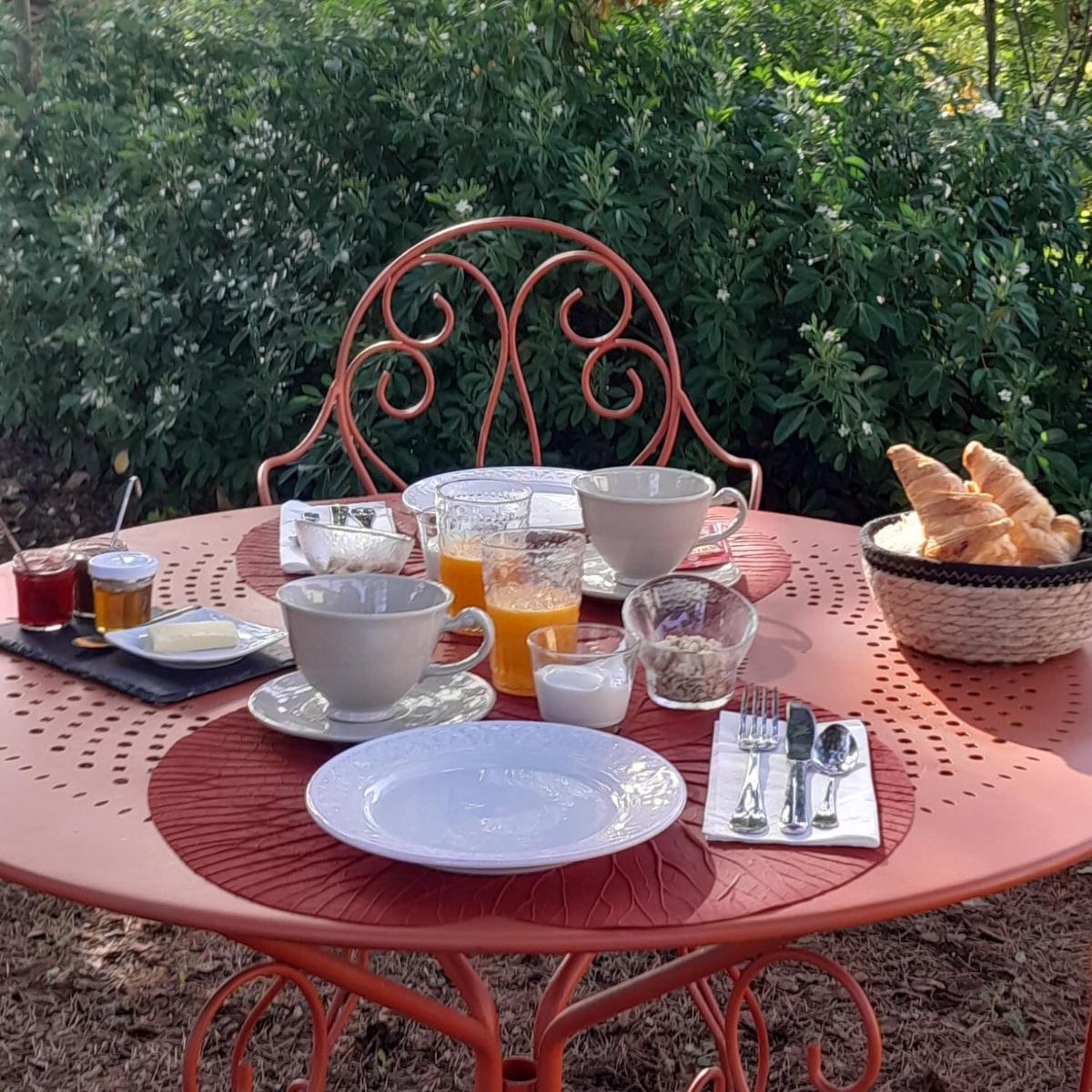 Hotel · Château La Gravière, Vertheuil-en-Médoc