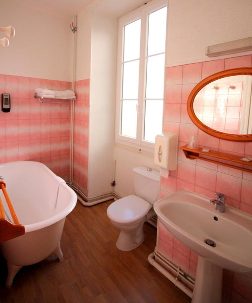 Fasthotel Pau-Centre HOTEL ADOUR, Pau, France