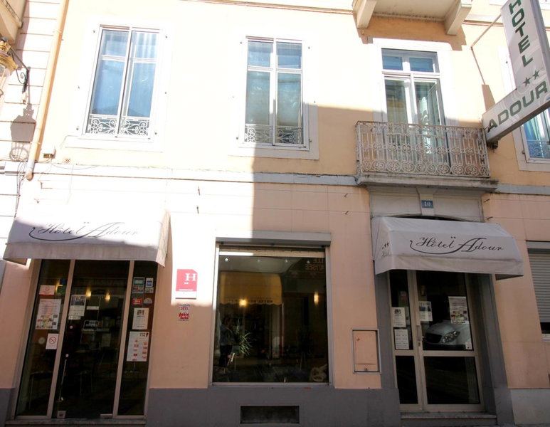 Fasthotel Pau-Centre HOTEL ADOUR, Pau, France