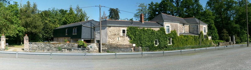 Guest House La Fauvelaie, Saint-Sylvain-dʼAnjou, France