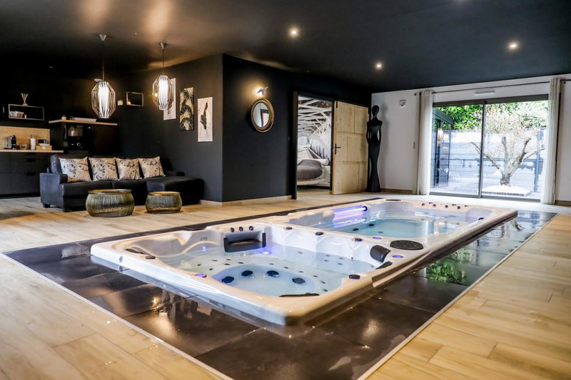 Au domaine des anges Gites avec Jacuzzi privatif dans la chambre, Bain-de-Bretagne, France
