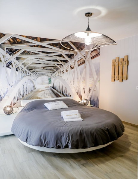 Au domaine des anges Gites avec Jacuzzi privatif dans la chambre, Bain-de-Bretagne, France