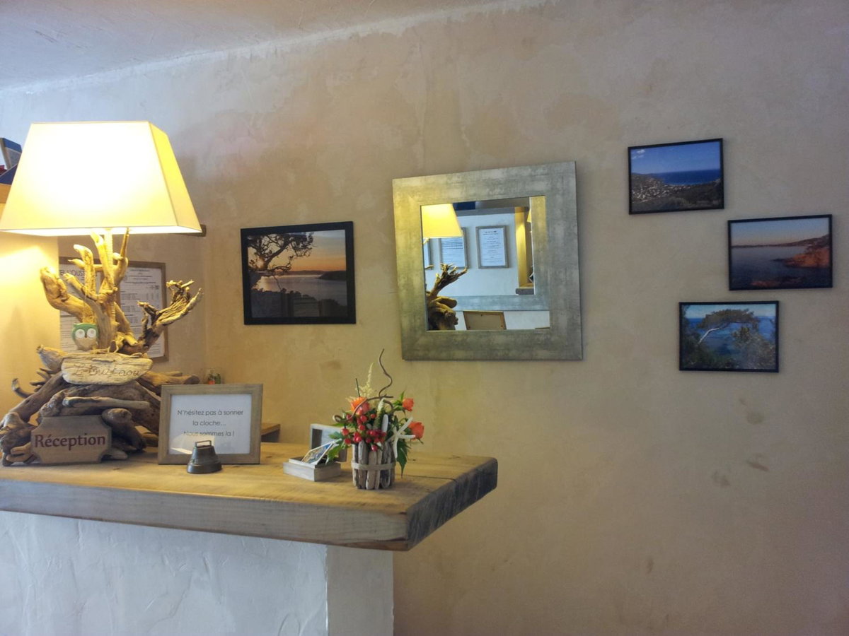 Hotel · Hôtel L'Oustaou, Le Lavandou