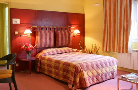 Logis Hôtel Les Colonnes Strasbourg Zenith, Strasbourg, France