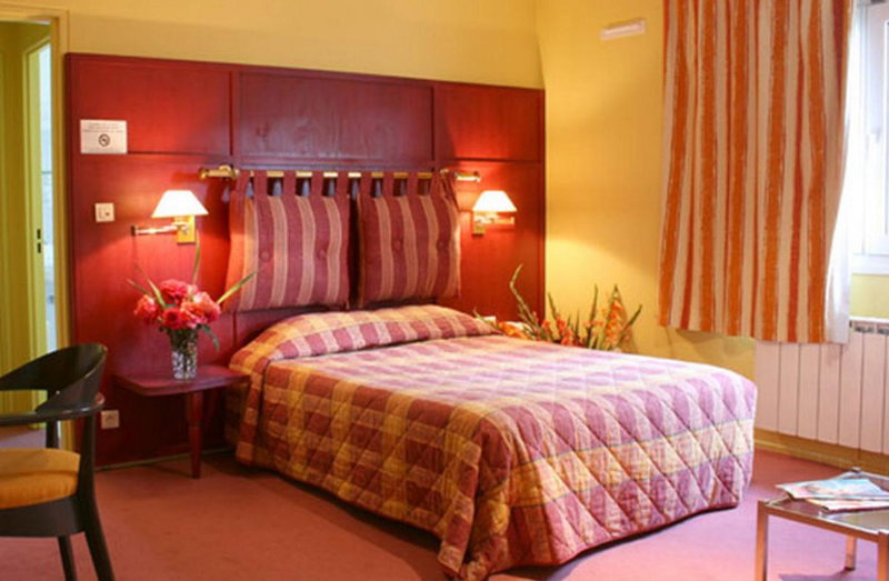 Logis Hôtel Les Colonnes Strasbourg Zenith, Strasbourg, France