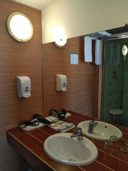 Hotel De La Mer, Trégastel, France