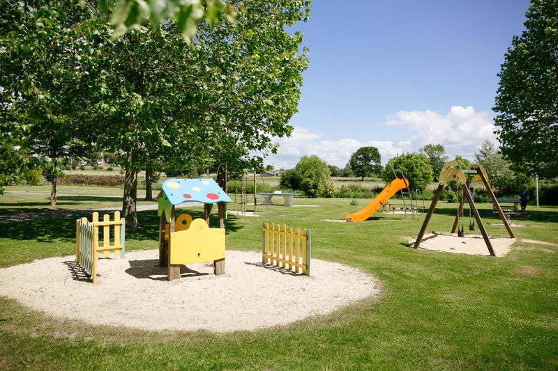 Camping Saint Michel, Courtils, France