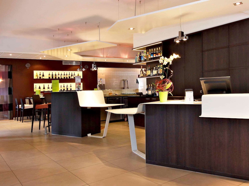 Hotel · Mercure Luxeuil les Bains Hexagone, Luxeuil-les-Bains