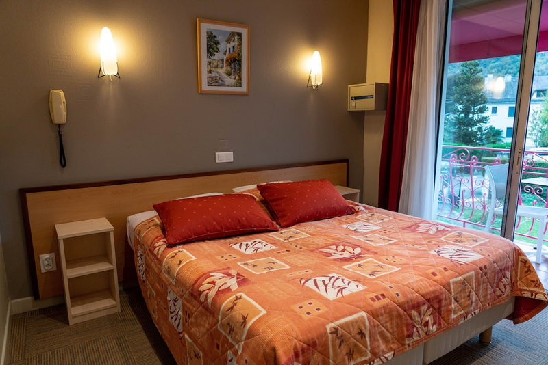 Au Primerose Hotel, Argeles Gazost, France