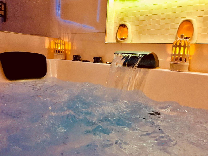 Appart' Spa et Sauna Privatif Au Cœur De Beaune, Beaune, France