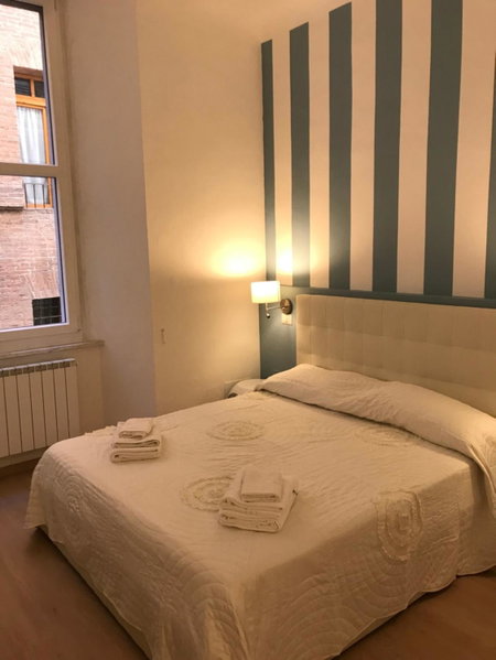 B&B Sallustio Rooms, Siena, Italy