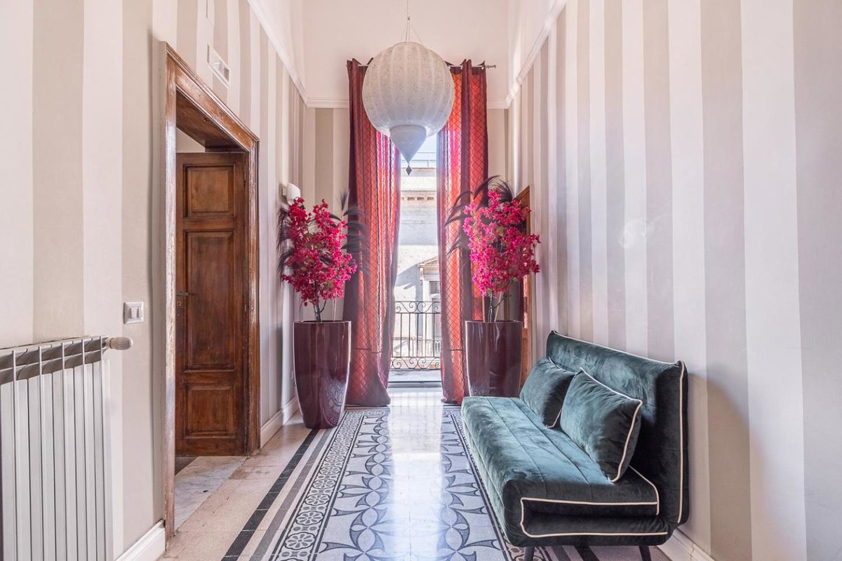 Hotel · Vittorio's Luxury, Bari