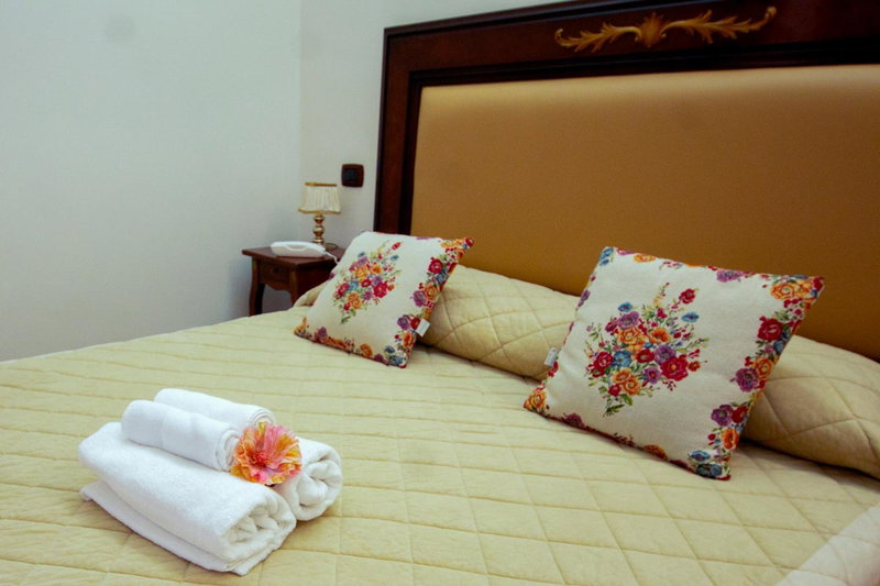 Hotel Lanfipe Palace, Naples, Italy
