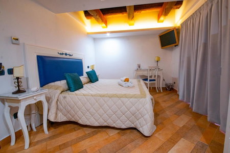 Hotel Lanfipe Palace, Naples, Italy