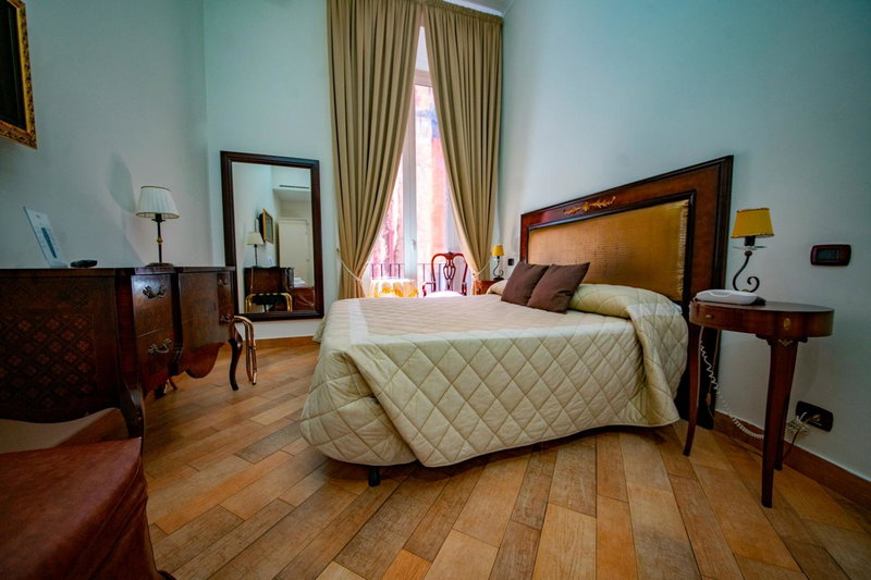 Hotel Lanfipe Palace, Naples, Italy
