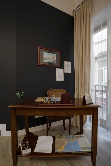 Sant'Alfonso Bed and Breakfast Napoli, Naples, Italy