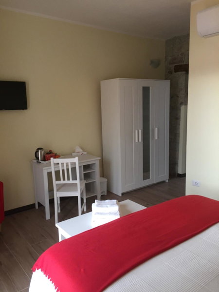 Bomarosa Rooms, Bosa, Italy