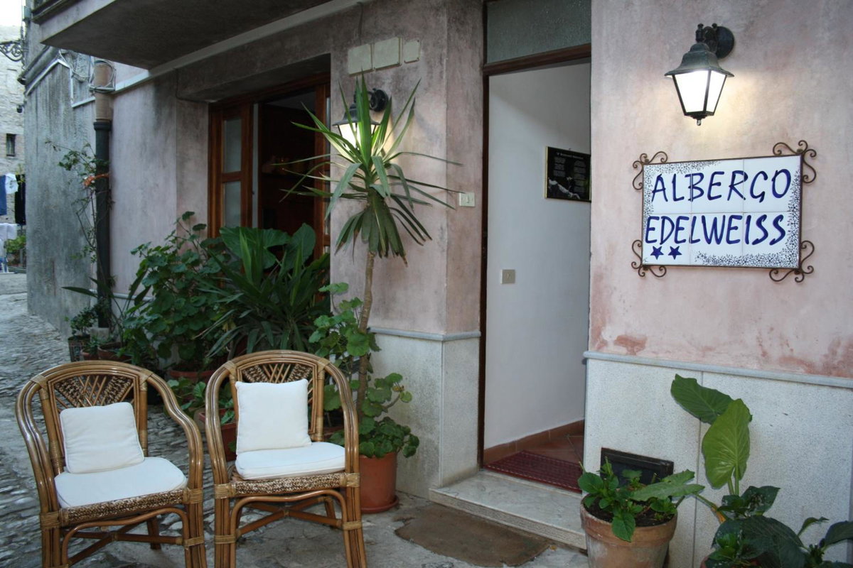 Hotel · Hotel Edelweiss, Erice