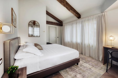 Porta Altinia Suites, Treviso, Italy