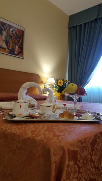 Nuovo Albergo, Chieti, Italy