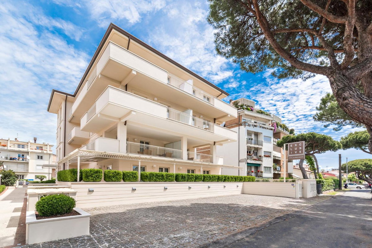 Hotel · Hotel & Residence Exclusive, Marina Di Carrara