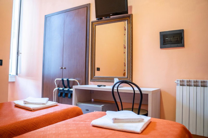 Hotel Ferrarese, Rome, Italy