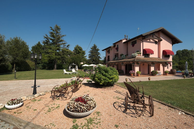 Villa ai Tigli Venice Airport Rooms Keyless&Self Check in, Mestre, Italy