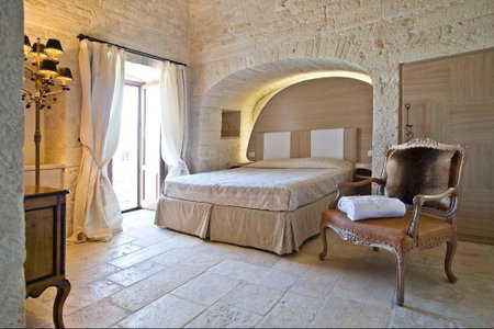 Trullo il cantastorie, Alberobello, Italy
