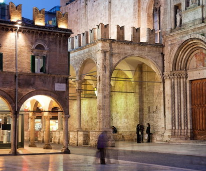 Residenza dei Capitani - Piazza del Popolo, Ascoli Piceno, Italy