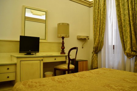 Hotel Italia, Foligno, Italy