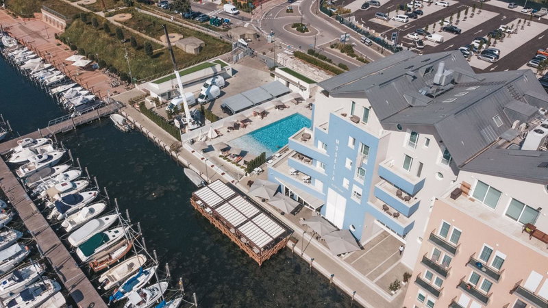Mosella Suite Hotel - A Lagoon Retreat, Sottomarina, Italy