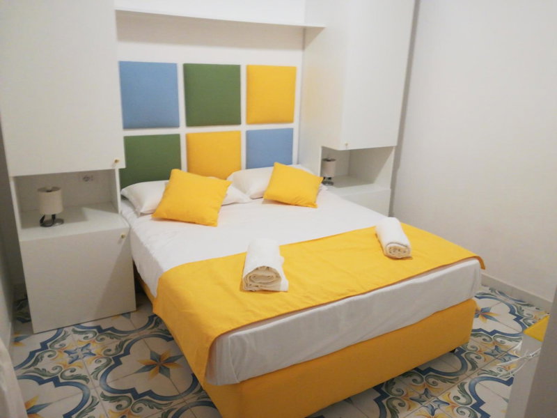 SuiteNapoliSantaLucia, Naples, Italy
