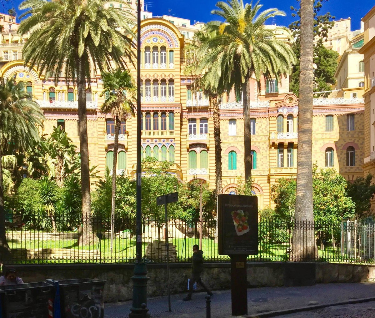 Hotel · Da Polly a Piazza Amedeo, Naples