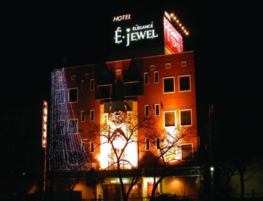 E-Jewel, Japan