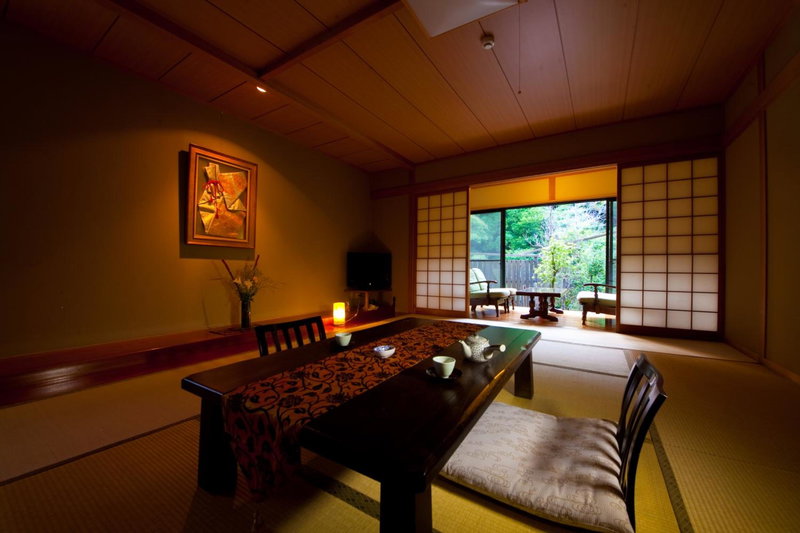 Yufuin Yasuha, Yufu, Japan