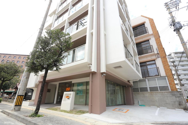 Tabinoteitaku Okinawa Naha, Naha, Japan
