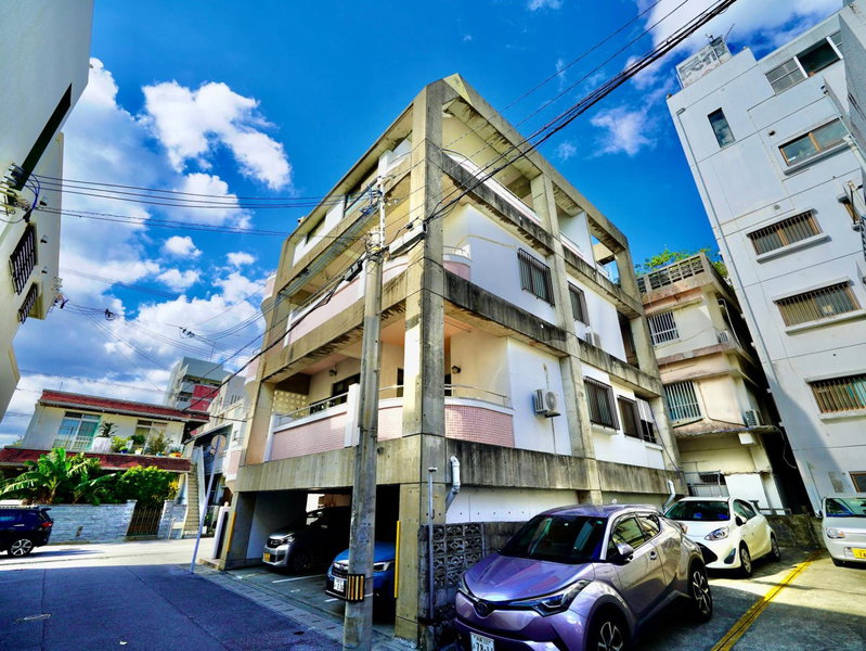 West Villa, Naha, Japan
