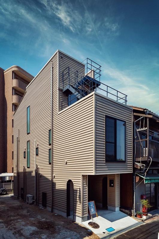 HOUS-AGALonomichi, Japan