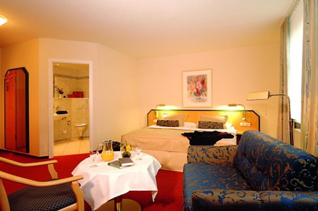 Parkhotel Gueldene Berge, Weissenfels, Germany