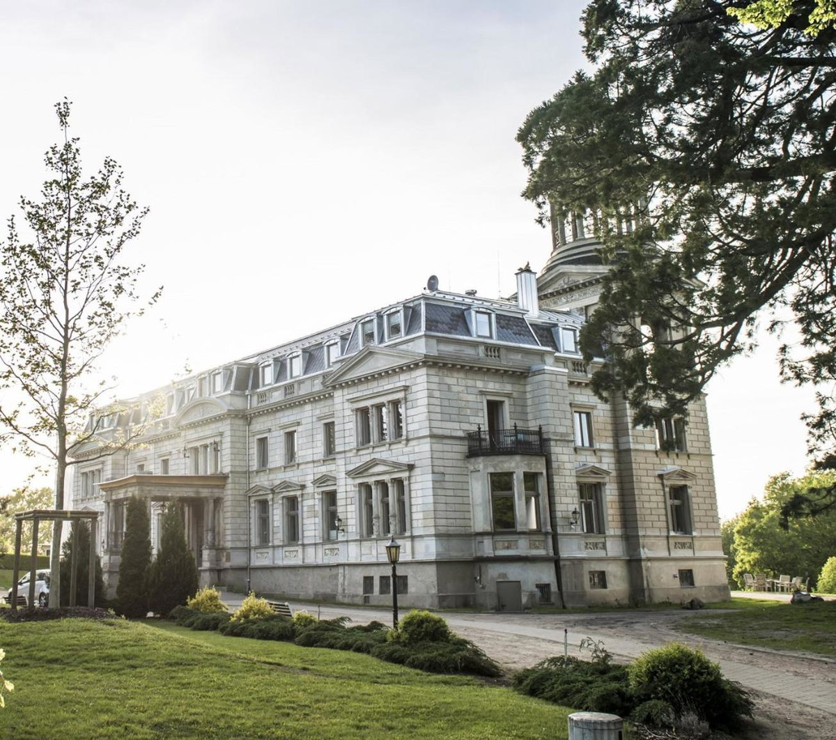 Schloss Kaarz mit Park, Germany