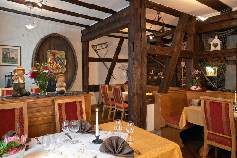 Hotel & Restaurant Zum Karpfen, Obernburg am Main, Germany