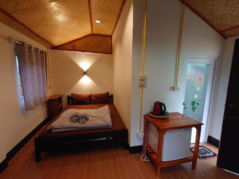 บ้านดินโฮมสเตย์ ปางอุ๋ง, Ban Huai Makhuea Som, Thailand