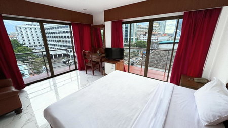 Highfive Hotel Pattaya, Pattaya Central, Thailand