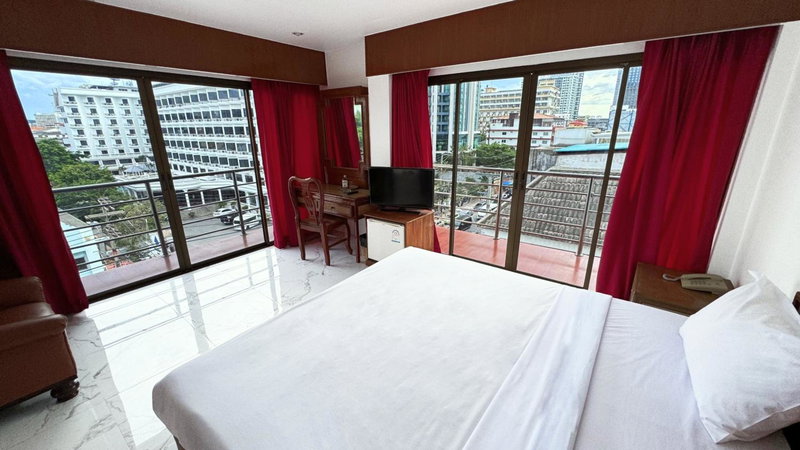 Highfive Hotel Pattaya, Pattaya Central, Thailand