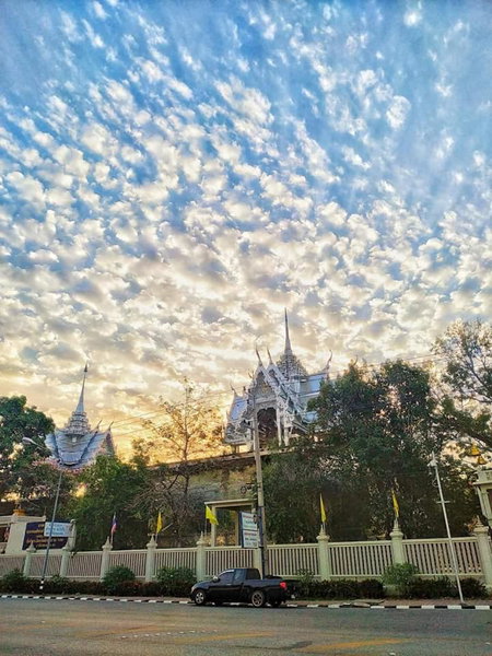 SUNRAY Guesthouse สุนันท์บ้านพักริมคลอง, Uthai Thani, Thailand