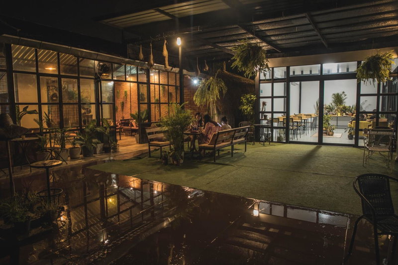 Home at 9, Sanklāng, Thailand