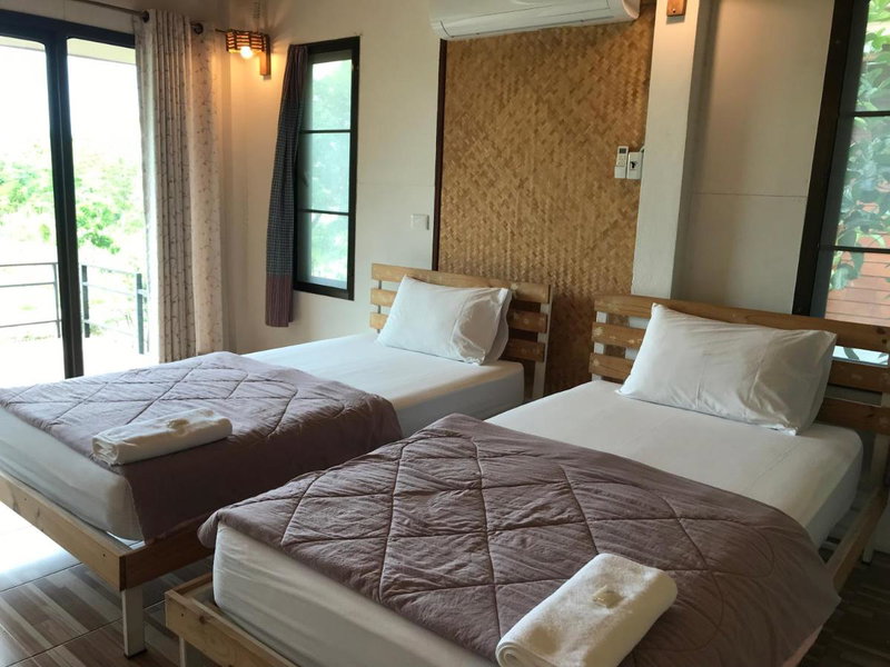 Baan Klang Koh Resort, Uthai Thani, Thailand