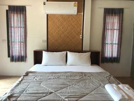 Baan Klang Koh Resort, Uthai Thani, Thailand
