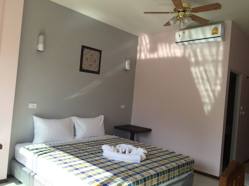 Khaolak Summer House Resort 2, Takua Pa, Thailand